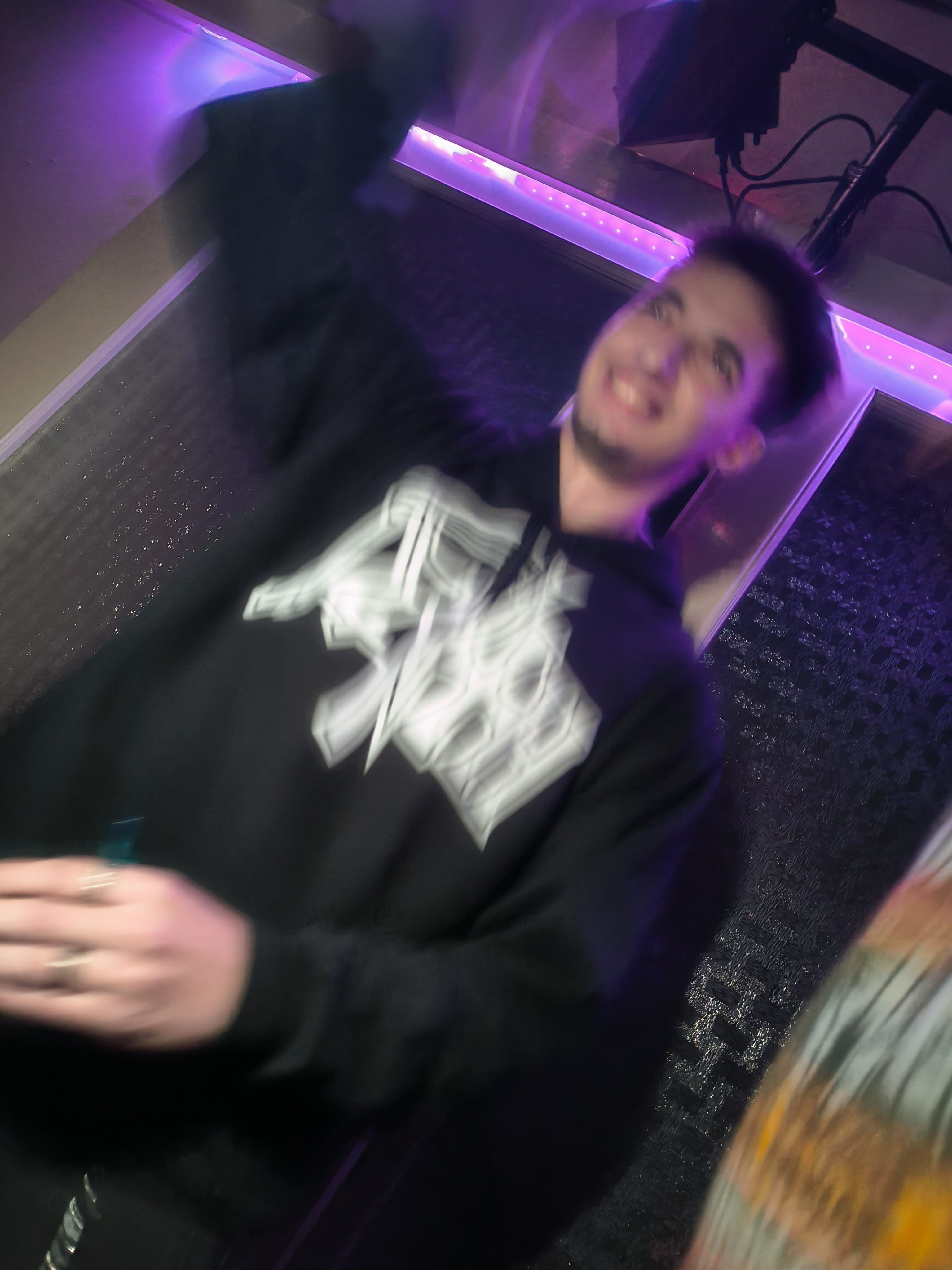 O Sorin ανοίγει την βραδιά στο καθιερομένο exclusive "Salamina new years party"